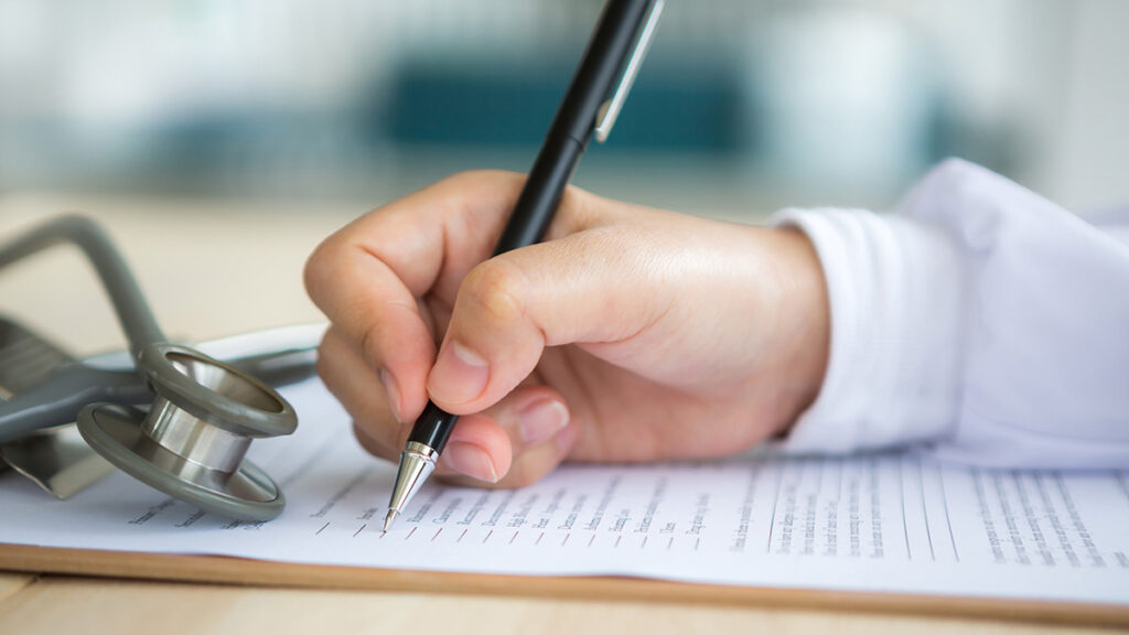 ออกใบรับรองแพทย์ สำหรับคนไทยและชาวต่างชาติ​